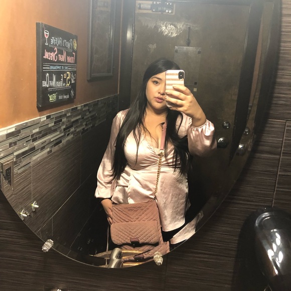 Meet your Posher, Crystal - Picture 7 of 8